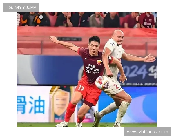 中超焦点战恒大迎战深圳队全力争胜展现球队实力与斗志